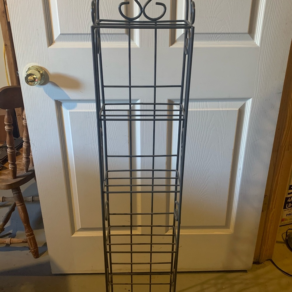 COPY - Tall wire shelf for bathroom or anything